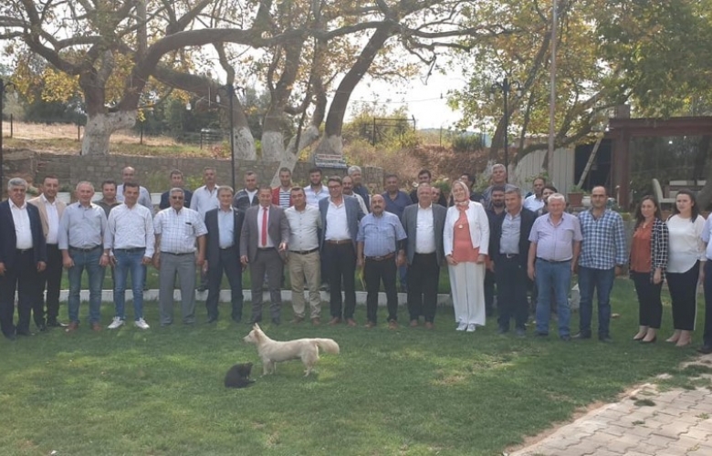 ÜNAL BAYRAMİÇ'  TE  ESNAFLAR İLE BİRARAYA GELDİ