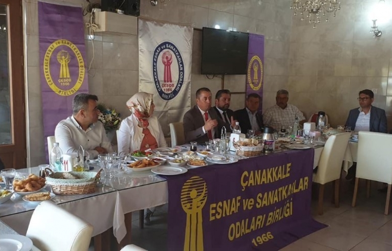 ÜNAL BAYRAMİÇ'  TE  ESNAFLAR İLE BİRARAYA GELDİ