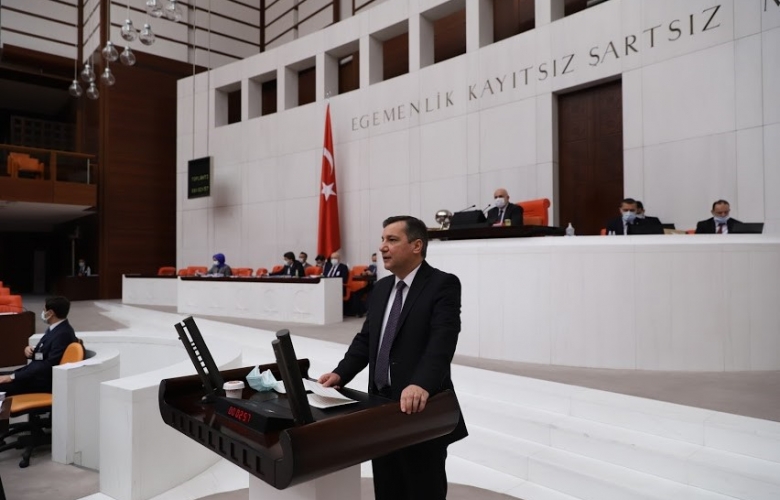 CEYLAN “TARIM BAKANLIĞINI ZİNCİR MARKETLER Mİ ELE GEÇİRDİ?”