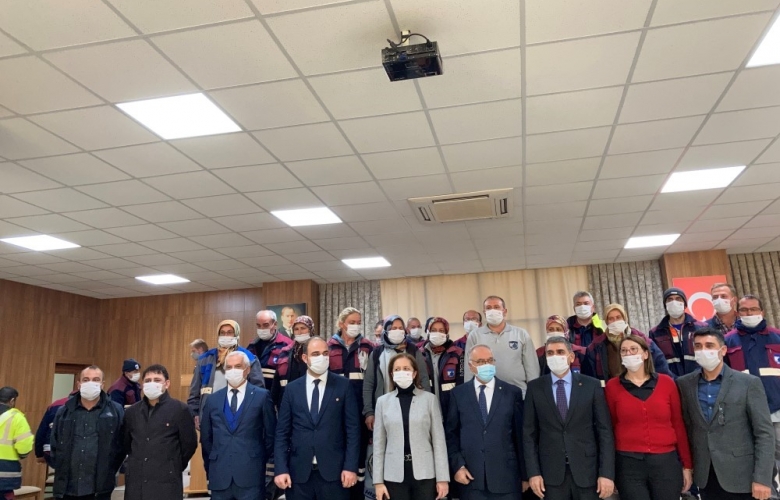 İŞÇİLERİ SEVİNDİREN TOPLU İŞ SÖZLEŞMESİ İMZALANDI