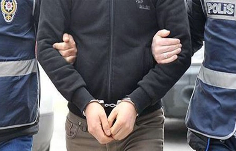 8 AYRI DOLANDIRICILIK SUÇUNDAN YAKALAMA EMRİ BULUNAN  ŞÜPHELİ GELİBOLU’DA YAKALANDI