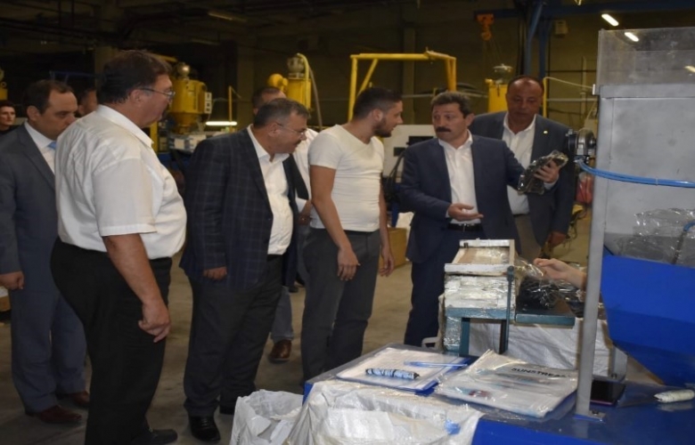 VALİ TAVLI ÇANAKKALE ORGANİZE SANAYİ BÖLGESİNDE ZİYARETLER GERÇEKLEŞTİRDİ