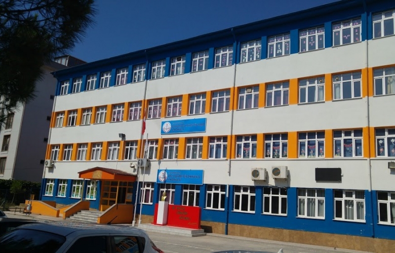 ÇANAKKALE MERKEZ'DE 2 OKULDA CORONAVİRÜSLÜ ÖĞRENCİ ÇIKTI