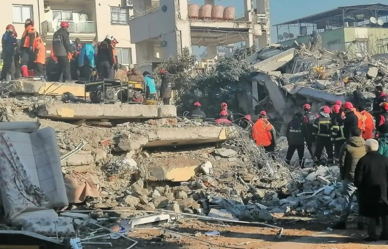 ÇANAKKALE BELEDİYESİ ARAMA KURTARMA EKİBİ DEPREM BÖLGESİNDE  ÇALIŞMALARA DEVAM EDİYOR