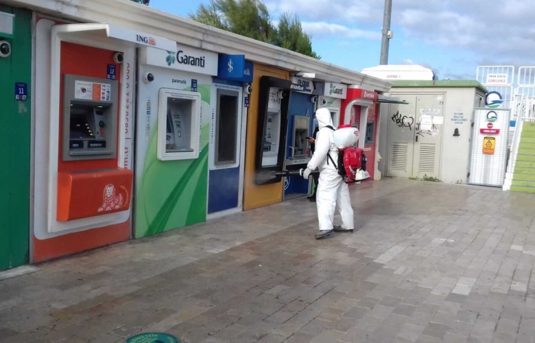 ÇANAKKALE BELEDİYESİ’NİN DEZENFEKTE ÇALIŞMALARI SÜRÜYOR