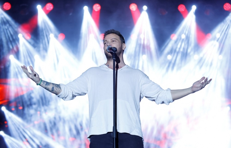 TROYA KÜLTÜR YOLU FESTİVALİ’NDE SİNAN AKÇIL COŞKUSU