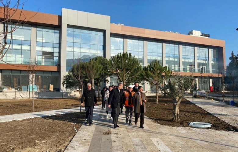 VALİ AKTAŞ GENÇLİK KAMPI İNŞAATINI İNCELEDİ