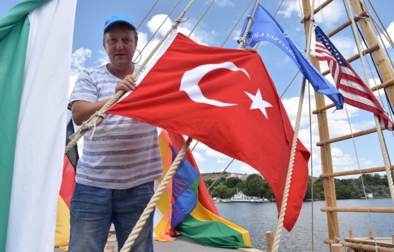 KAMIŞ TEKNE ÇANAKKALE' YE GELİYOR