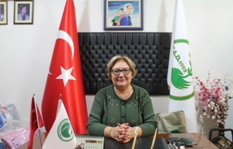 AKPINAR “ SAĞLIK ÇALIŞANI TÜM ANNELERİMİZ YILIN ANNELERİDİR “