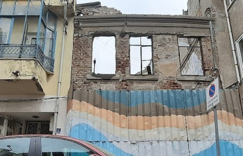 ÇANAKKALE BELEDİYESİN’ DEN METRUK YAPI SAHİPLERİNE UYARI