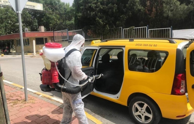 TAKSİ DURAKLARI VE TAKSİLER DEZENFEKTE EDİLDİ