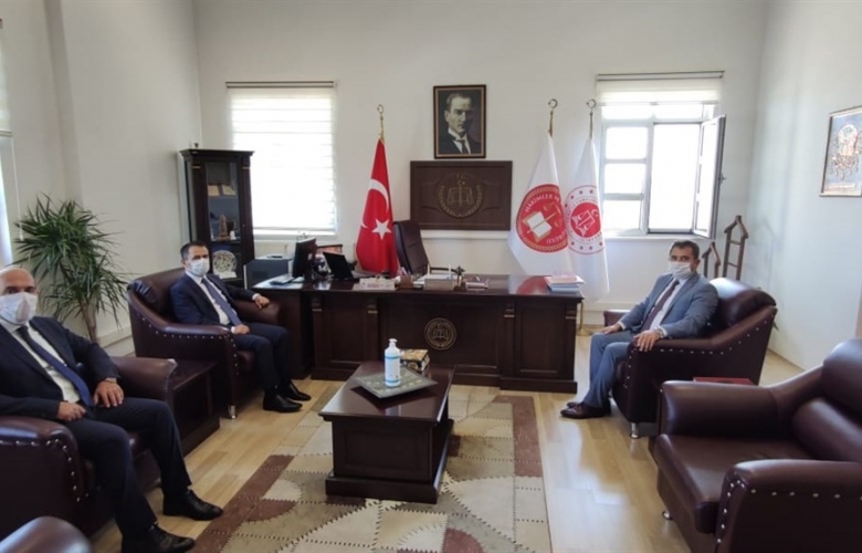 VALİ AKTAŞ, BİGA CUMHURİYET BAŞSAVCISI BAHRİ YALÇINÖZ’ Ü ZİYARET ETTİ