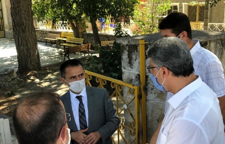 VALİ AKTAŞ, EZİNE MERKEZ ULU CAMİİ’Nİ ZİYARET ETTİ