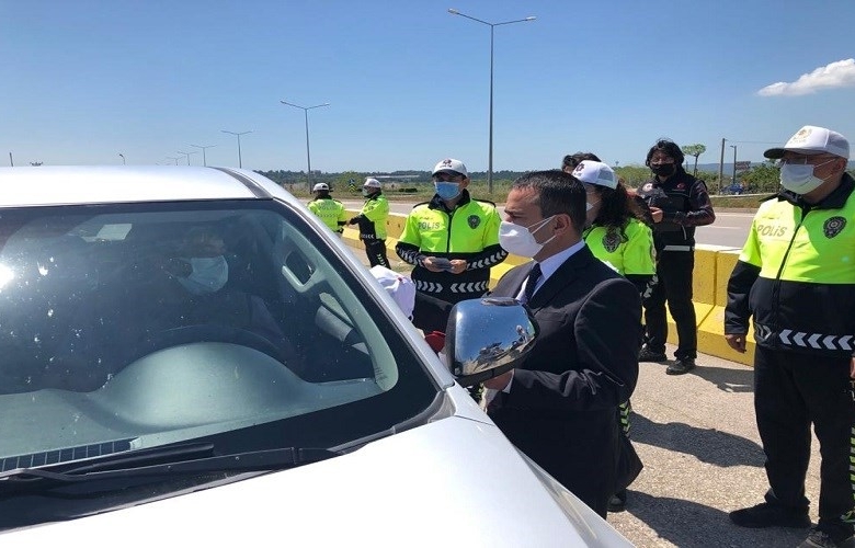 VALİ AKTAŞ’TAN  SÜRÜCÜLERE “EMNİYET KEMERİ” KONTROLÜ