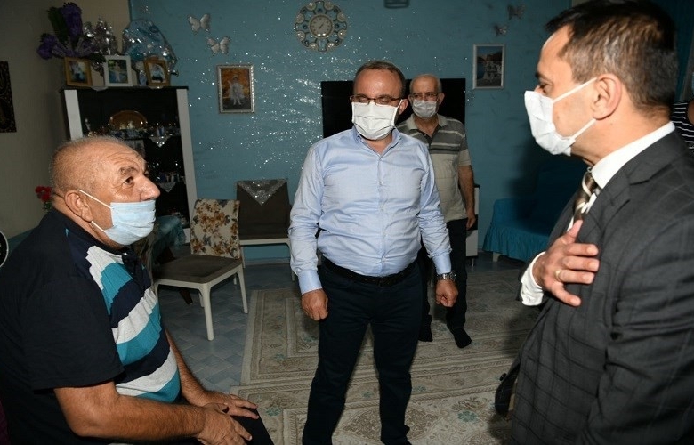 VALİ AKTAŞ’TAN, ÇANAKKALE ROMAN DERNEKLERİ FEDERASYONU GENEL BAŞKANINA ZİYARET