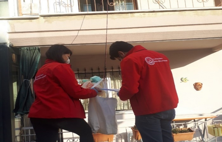 ÇANAKKALE' DE  “VEFA SOSYAL DESTEK GRUBU” 8 BİN VATANDAŞIN YARDIMINA KOŞTU