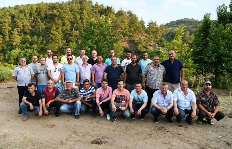 LAPSEKİ DAYANIŞMA DERNEĞİ ÜYELERİ PİKNİKTE BİRARAYA GELDİ