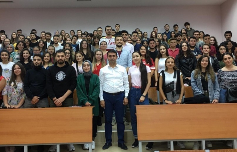 ÜNİVERSİTELİLER ŞEHİT AİLELERİNİ YALNIZ BIRAKMADI