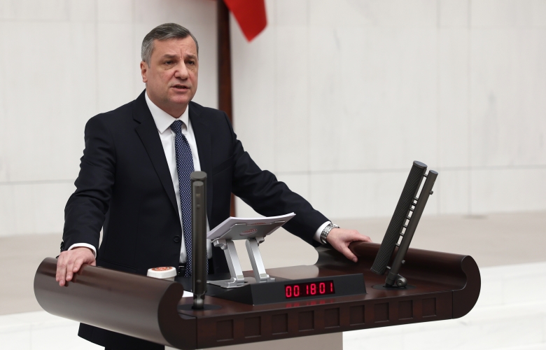 CHP’li Özgür Ceylan’dan Sözleşmeli Erler İçin Kanun Teklifi: “En Az %20 Kontenjan Ayrılsın”